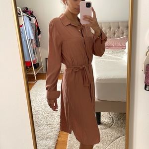 FOREVER 21 • Contemporary Long Tie-Back Dress